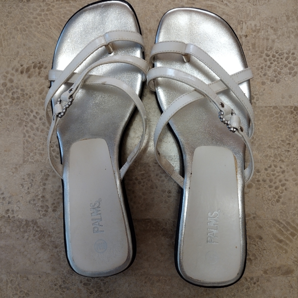 Palms sandals white size 6 1/2. Heart medallion.  Toe loop. Slip on